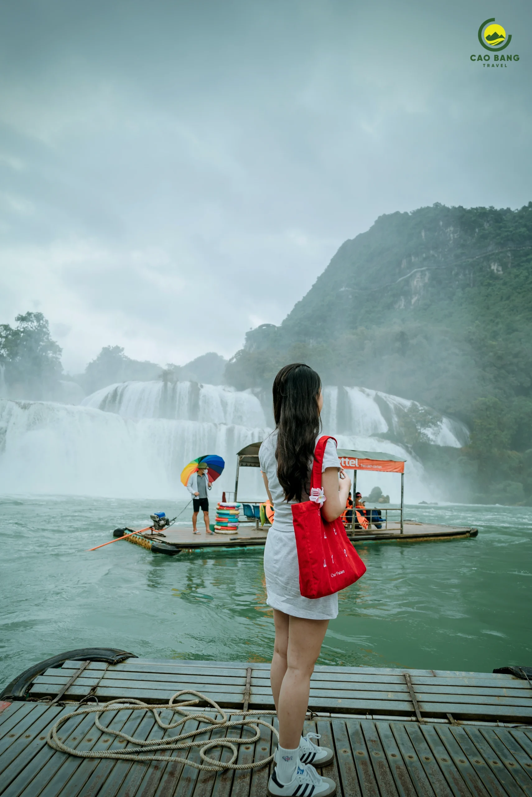 Du lịch Cao Bằng tự túc mùa hè: Ăn gì ngon, mát và tiết kiệm gần thác Bản Giốc?