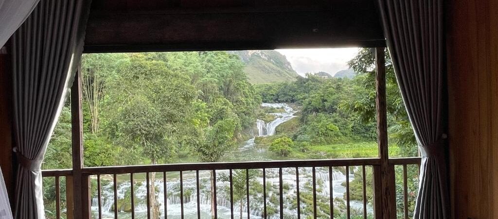 Combo du lịch Cao Bằng với phòng view Thác cực đỉnh